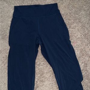 Size 8 lululemon align crop joggers navy